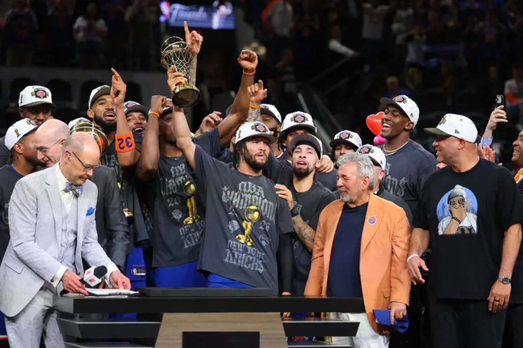 knicks parade time today route, schedule & details